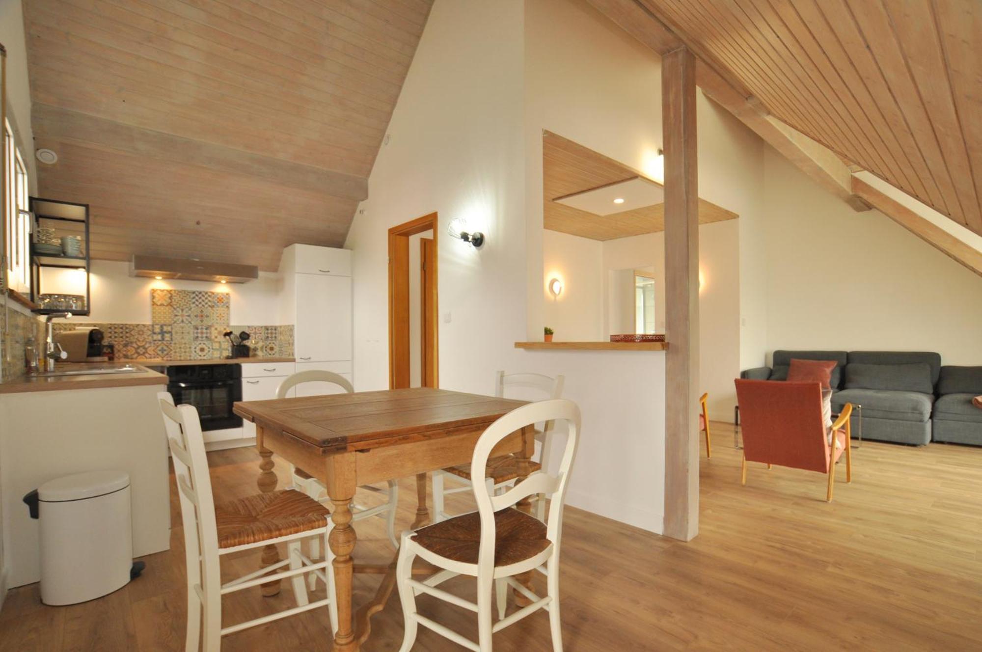 Апартаменты L'Hirondelle - Charming Flat - Блоцхейм Экстерьер фото