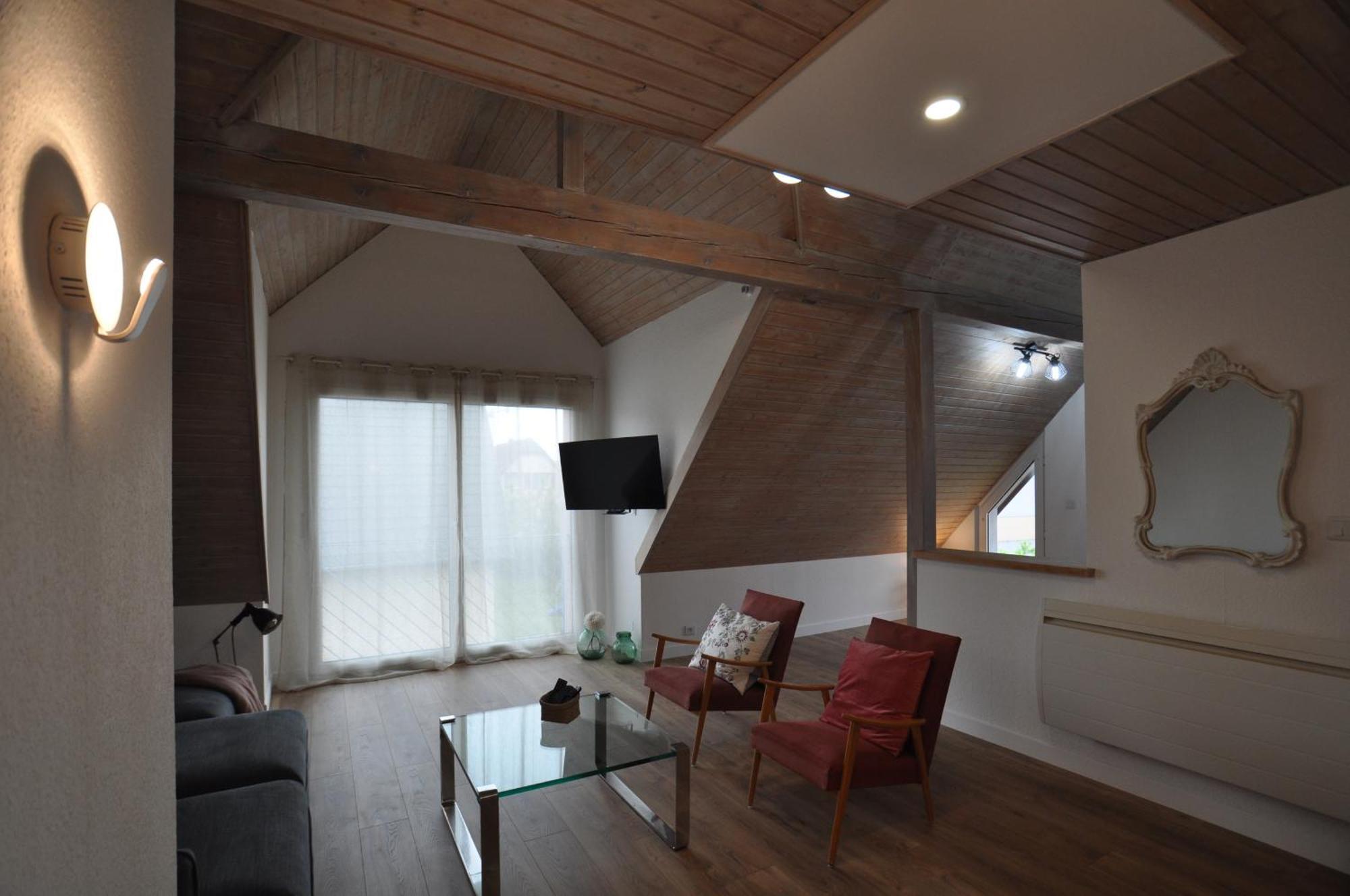 Апартаменты L'Hirondelle - Charming Flat - Блоцхейм Экстерьер фото